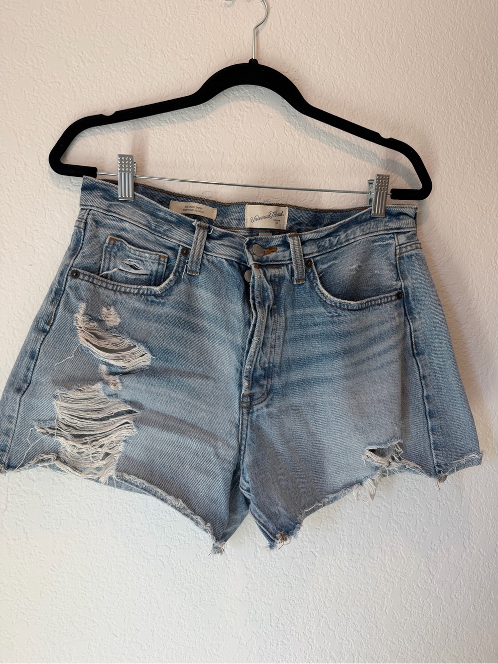 Universal Threads cut off shorts